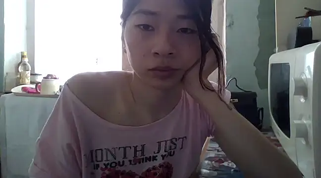 Snapshot of CarlyJoy chatting on 03-21-25, 10:39 CarlyJoy online show from 03-21-25, 10:39