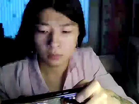 CarlyJoy online show from 04-08-26, 01:56