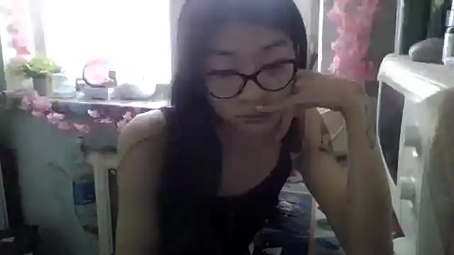 Snapshot of CarlyJoy chatting on 09-25-25, 12:11 CarlyJoy online show from 09-25-25, 12:11