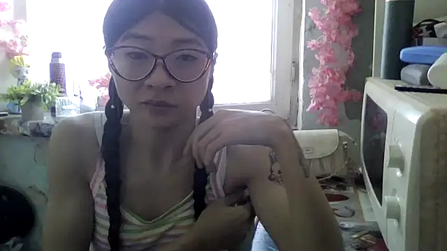 CarlyJoy online show from 04-14-26, 10:20