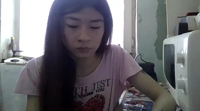 Snapshot of CarlyJoy chatting on 03-20-25, 08:31 CarlyJoy online show from 03-20-25, 08:31