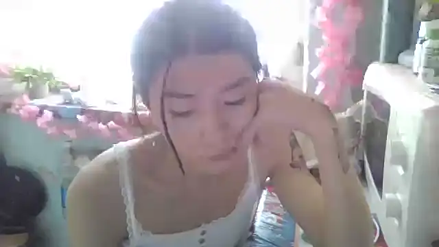 Snapshot of CarlyJoy chatting on 09-15-25, 11:43 CarlyJoy online show from 09-15-25, 11:43