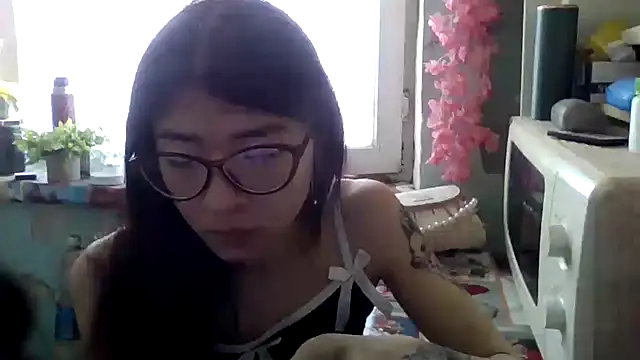 CarlyJoy online show from 04-03-26, 09:49