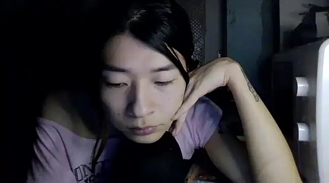 Snapshot of CarlyJoy chatting on 03-22-25, 03:42 CarlyJoy online show from 03-22-25, 03:42
