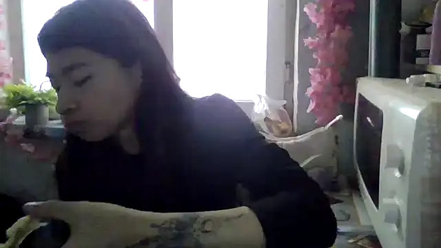 CarlyJoy online show from 12-18-25, 11:03