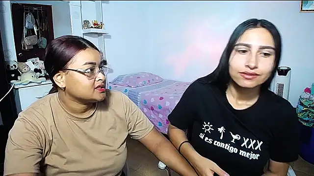 Snapshot of violeta_rous chatting on 02-20-26, 03:03 violeta rous online show from 02-20-26, 03:03