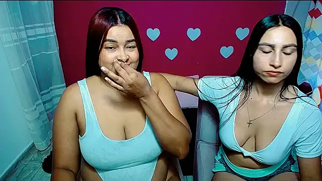 Snapshot of violeta_rous chatting on 06-20-26, 10:04 violeta rous online show from 06-20-26, 10:04