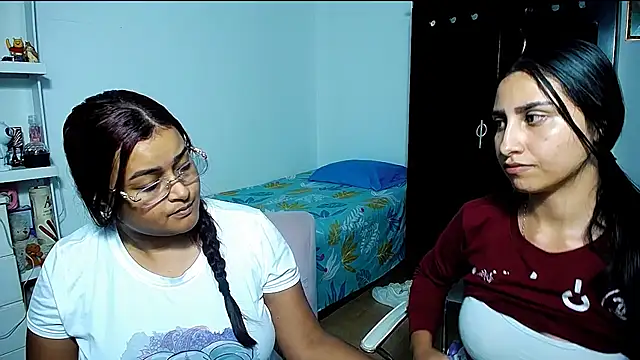 Snapshot of violeta_rous chatting on 02-01-26, 03:27 violeta rous online show from 02-01-26, 03:27