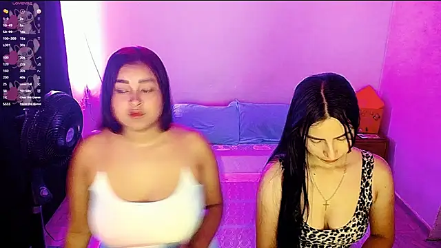 Snapshot of violeta_rous chatting on 10-29-25, 12:26 violeta rous online show from 10-29-25, 12:26