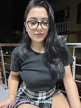 Snapshot of Natha_Fantasy chatting on 09-25-25, 11:33 Natha Fantasy online show from 09-25-25, 11:33
