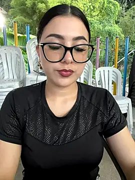 Snapshot of Natha_Fantasy chatting on 09-27-25, 11:00 Natha Fantasy online show from 09-27-25, 11:00