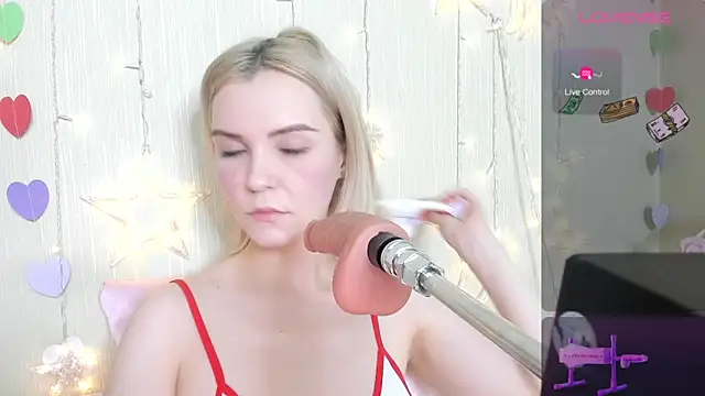 Kaya Devis online show from 09-28-25, 05:03