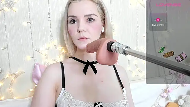 Kaya Devis online show from 11-08-25, 04:49