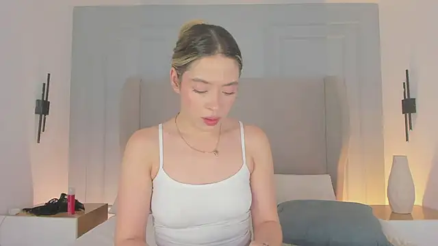 chloe d online show from 04-11-26, 12:31