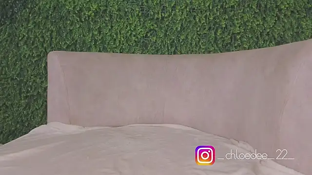 chloe d online show from 10-09-25, 12:28