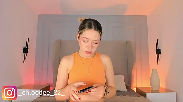 chloe d online show from 02-20-26, 01:46