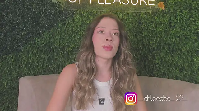 chloe d online show from 10-17-25, 11:23