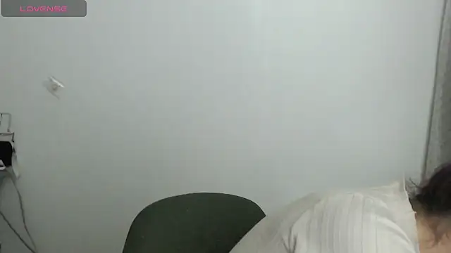catalina duran1 online show from 05-13-26, 03:35