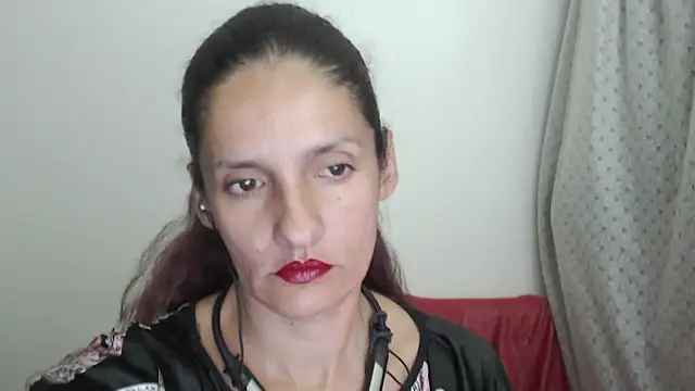 Snapshot of catalina_duran1 chatting on 02-16-26, 05:17 catalina duran1 online show from 02-16-26, 05:17