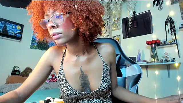Cristal Jonasxh online show from 06-03-26, 06:45
