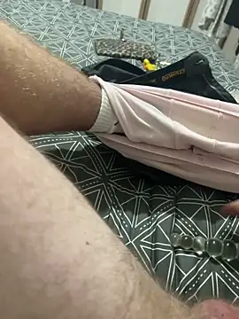 Snapshot of BIGDICK3202 chatting on 12-21-25, 04:19 BIGDICK3202 online show from 12-21-25, 04:19