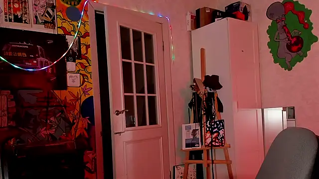 Sunny Mouse  online show from 04-15-26, 07:40