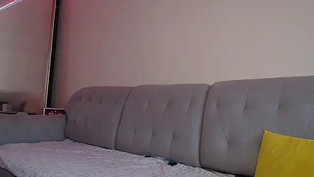 KathrineBerry online show from 12-17-25, 05:34