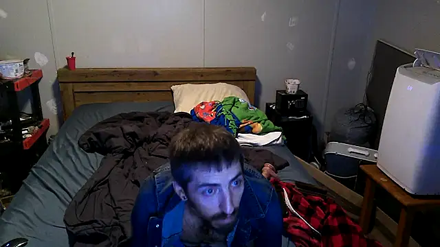 Snapshot of Bi_curious86 chatting on 09-22-25, 03:01 Bi curious86 online show from 09-22-25, 03:01