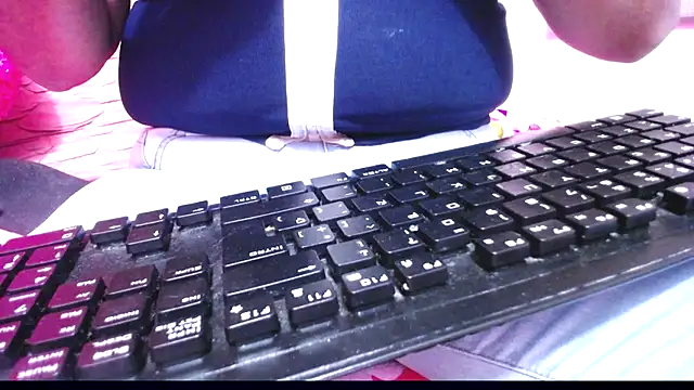Snapshot of TifanyNasty chatting on 02-26-25, 08:15 TifanyNasty online show from 02-26-25, 08:15