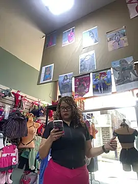 ROSALIALUCY online show from 04-01-26, 01:41