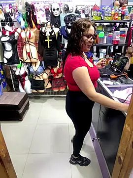 ROSALIALUCY online show from 10-20-25, 11:44