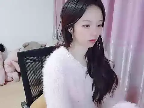 wwcc123 online show from 12-17-25, 02:49