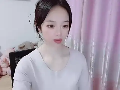 wwcc123 online show from 11-05-25, 03:31