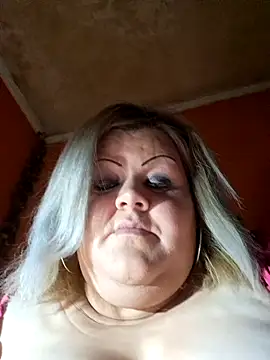 ducicsajsziii online show from 02-21-26, 03:58