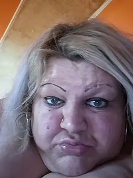 Snapshot of ducicsajsziii chatting on 09-22-25, 08:42 ducicsajsziii online show from 09-22-25, 08:42