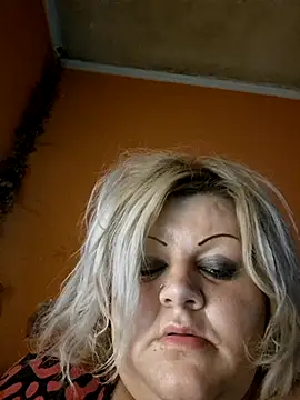 Snapshot of ducicsajsziii chatting on 10-10-25, 10:21 ducicsajsziii online show from 10-10-25, 10:21