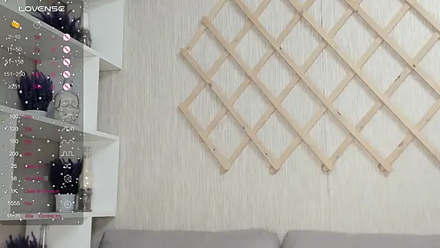 Snapshot of AutoBaby chatting on 10-09-25, 11:33 AutoBaby online show from 10-09-25, 11:33