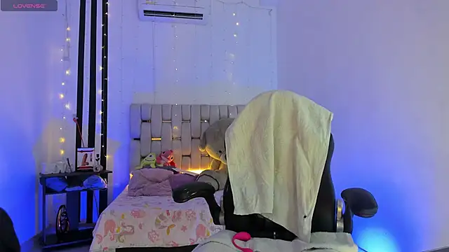 Gorgeous Team online show from 05-14-26, 07:11