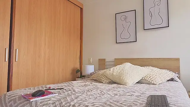 sweet sophia90s online show from 10-07-25, 03:24