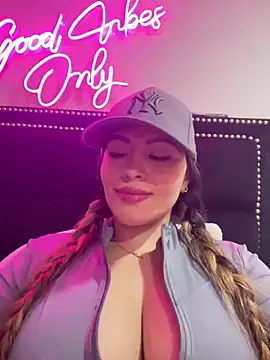 sexyyykloee online show from 05-20-26, 03:36