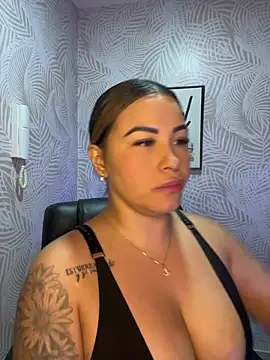 sexyyykloee online show from 02-26-26, 06:02