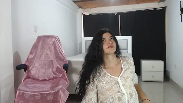 Snapshot of Danna_777 chatting on 03-21-25, 09:01 Danna 777 online show from 03-21-25, 09:01