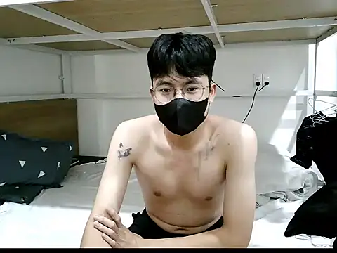 Gwencloudy online show from 11-06-25, 03:05