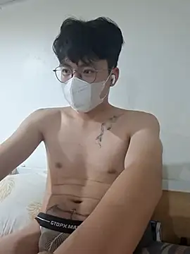 Gwencloudy online show from 04-02-26, 04:24