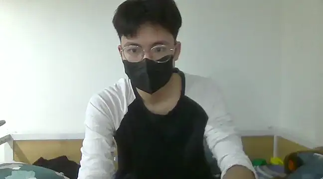 Gwencloudy online show from 01-15-25, 01:56