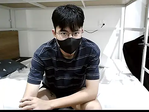 Gwencloudy online show from 11-08-25, 04:21