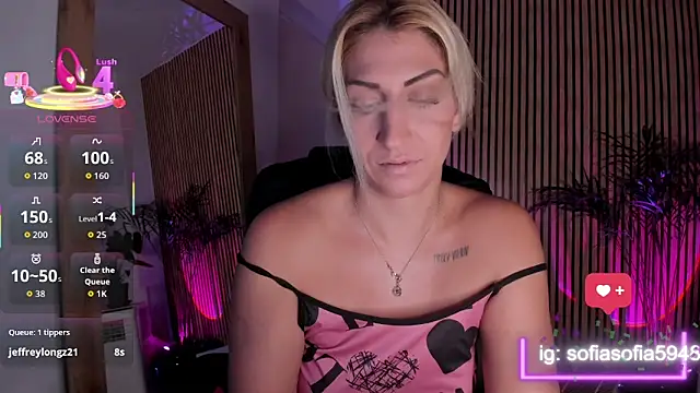 sofiah  online show from 10-16-25, 05:49