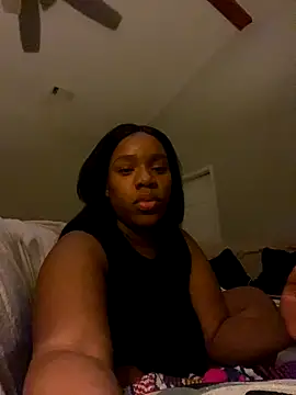 Snapshot of babygirllove8 chatting on 09-17-25, 11:12 babygirllove8 online show from 09-17-25, 11:12