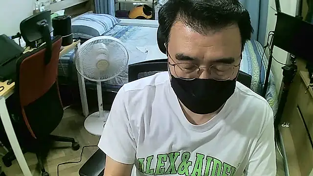 Jackvanlee online show from 06-25-26, 05:05