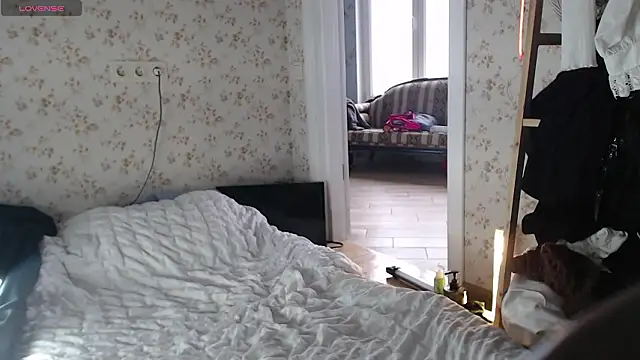 Snapshot of RubyLynxx chatting on 02-26-26, 09:09 RubyLynxx online show from 02-26-26, 09:09